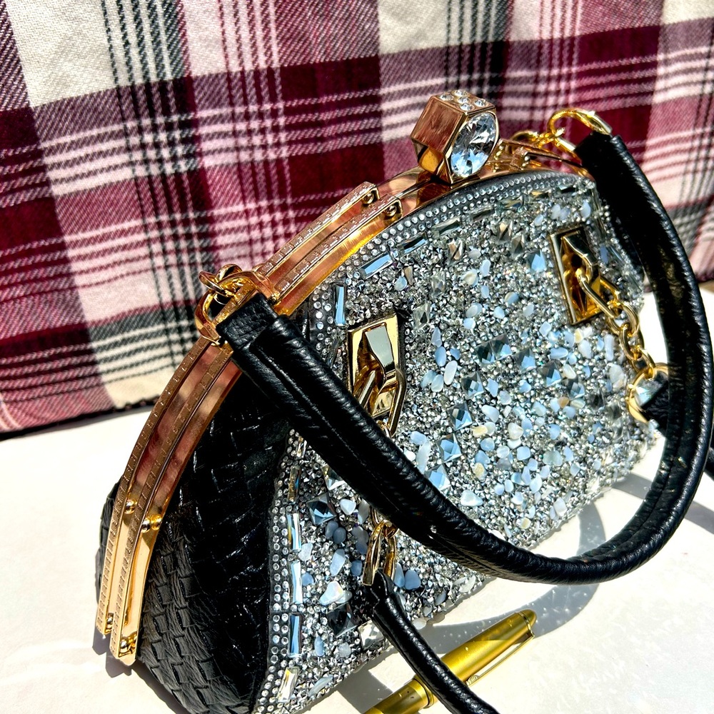 NWOT quality women’s purse! Crystals and rhinestones